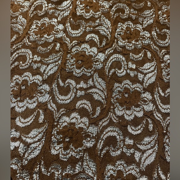 NWT Joseph Ribkoff Brown/Blue Lined Lace Overlay Top With Feathered Cuffs - Picture 7 of 8